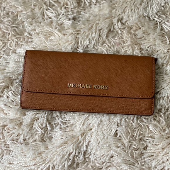 Michael Kors Jet Set Saffiano Thin Wallet - Picture 1 of 5